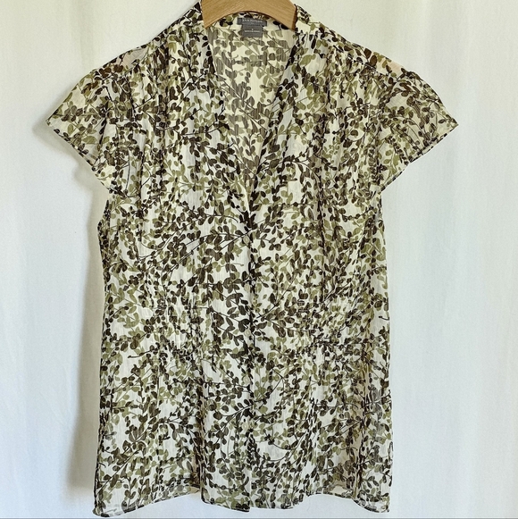 Ann Taylor Flutter Cap Sleeve Green Leaf Print Chiffon Blouse - Picture 6 of 14
